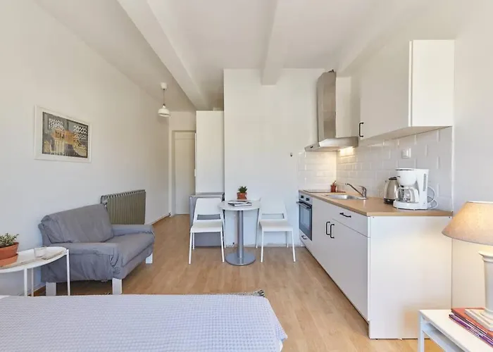 公寓 Bright Lovely In 塞萨洛尼基