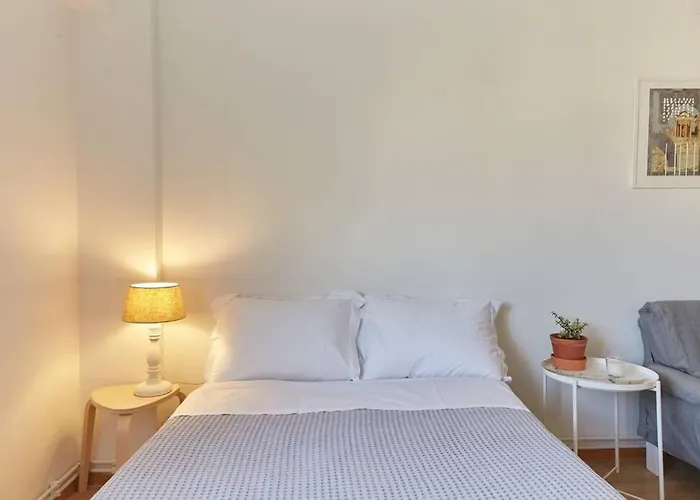 Bright Lovely In 公寓 塞萨洛尼基